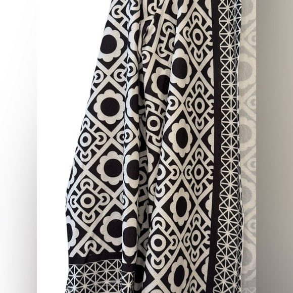 Bloomchic Geometric Print Kimono Jacket - Picture 8 of 12